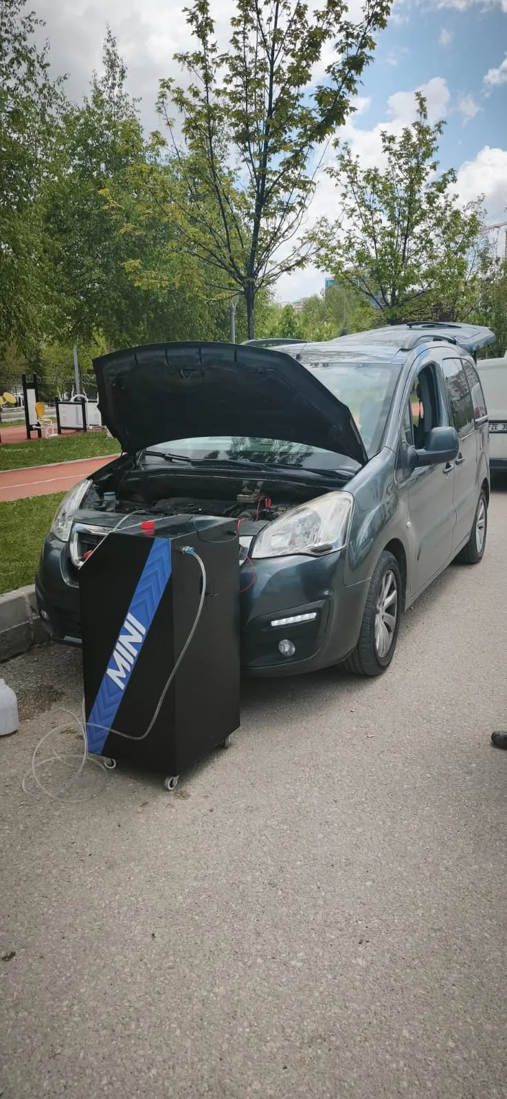 DPF Tıkanıklığı Yüzünden Yolda Kalan Müşterimize Yerinde DPF Temizliği, Rejenerasyon ve Adaptasyonları