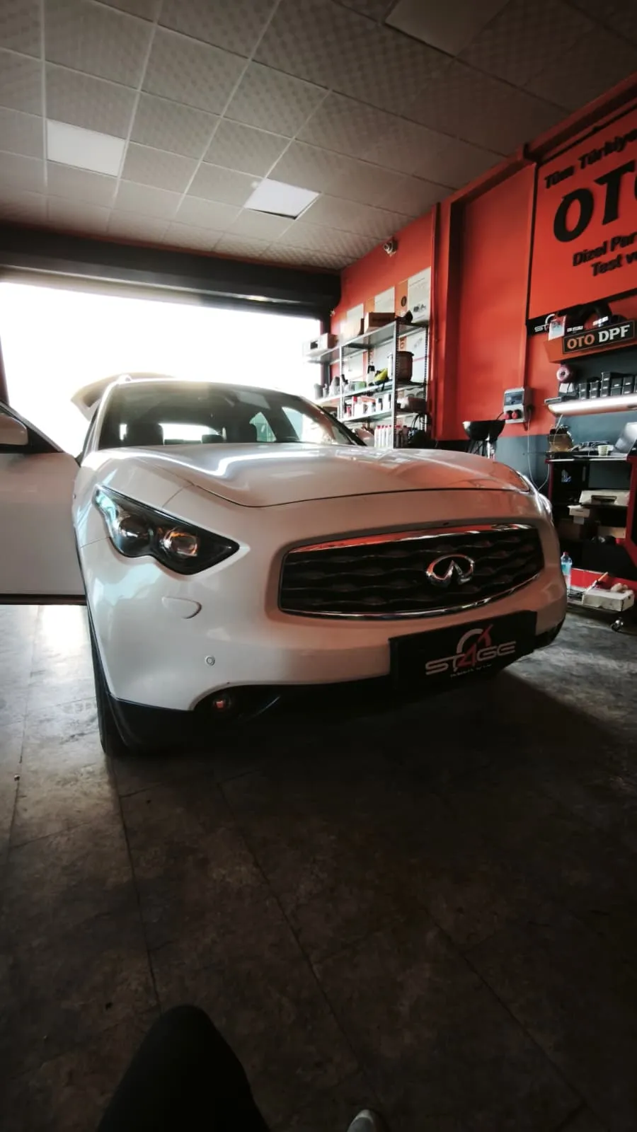 Infiniti FX35 Stage 1 Yazılım Uygulaması